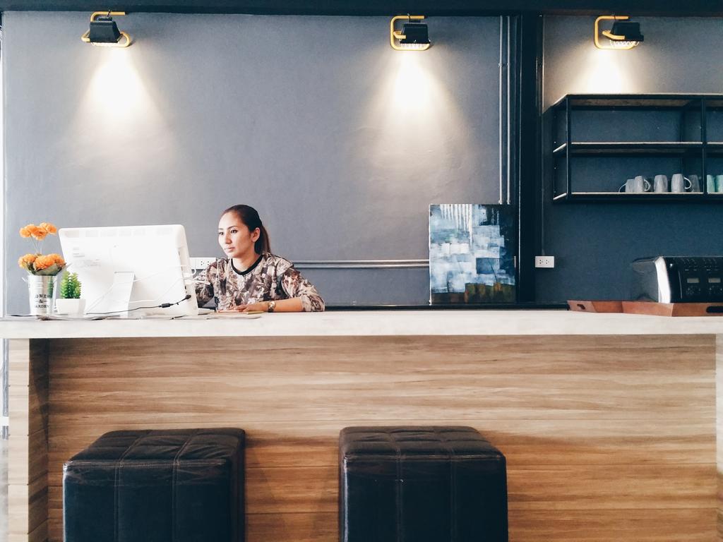 Bed Hostel Phuket Екстериор снимка