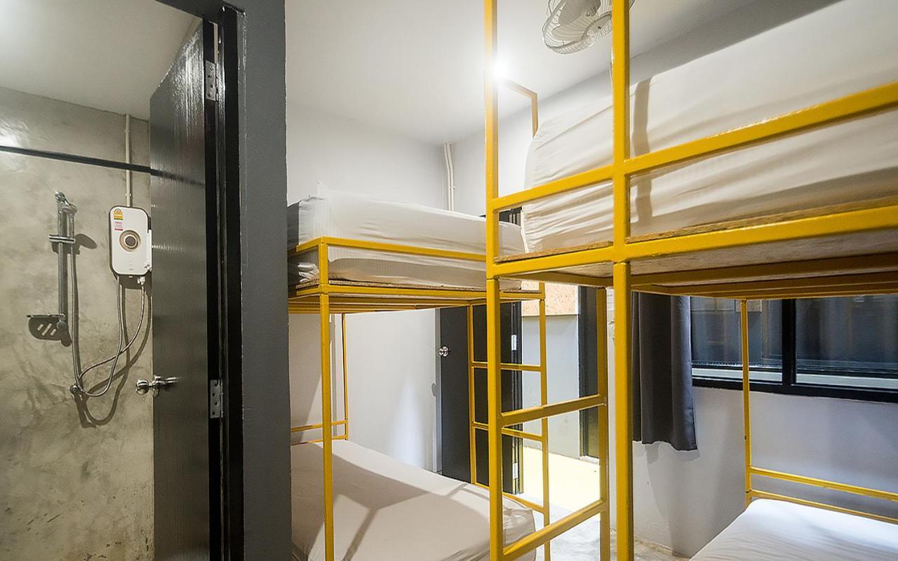 Bed Hostel Phuket Екстериор снимка