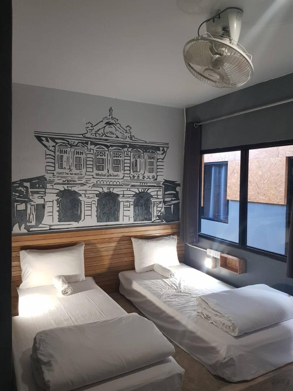 Bed Hostel Phuket Екстериор снимка